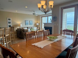 Dining - Bayfront Beauty in Fenwick Island-5BR/4BA Sunset Views/Pier/Pool/Walk to Beach (Fenwick Island)