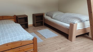 3 Schlafzimmer, Bügeleisen/Bügelbrett, kostenloses WLAN, Bettwäsche