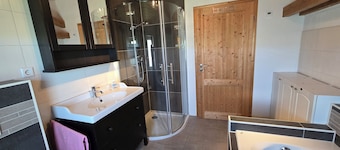 Quiet vacation apartment for 2 persons or more with fully equipped kitchen + washing machine