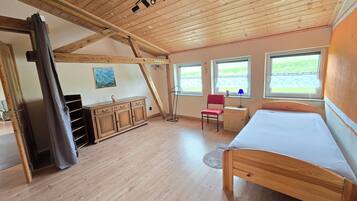 3 Schlafzimmer, Bügeleisen/Bügelbrett, kostenloses WLAN, Bettwäsche