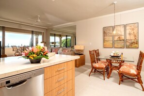 Condo (3 Bedrooms) | Private kitchen | Microwave, oven, dishwasher, coffee/tea maker