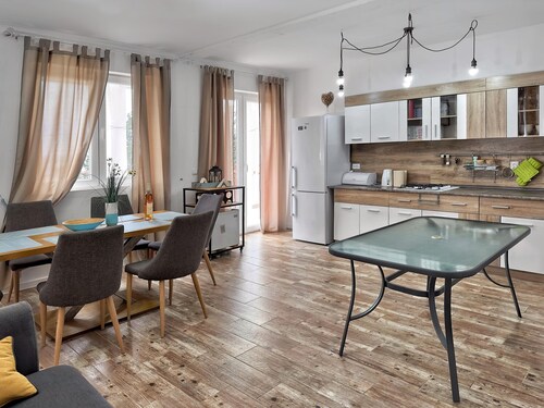 Ceres Apartments