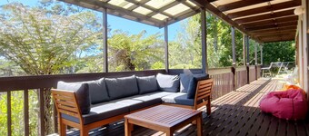 Spa Nest Glenfield｜Spacious 7BR Retreat｜Movie Lounge｜Nice Big Garden｜Kids’ Zone