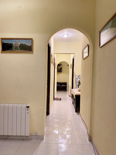 Oferta_Habitación Barata Compartida con Familia en Centro Ciudad Tarragona !!!