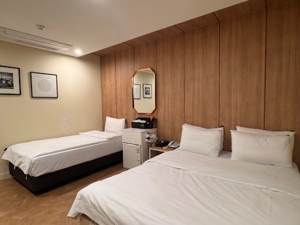 Twin Room | Free WiFi