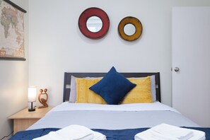 2 bedrooms, iron/ironing board, WiFi, bed sheets