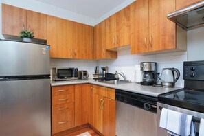 Oven, dishwasher
