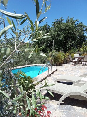 Pool - Villa Kastania, Melidoni, Chania, Crete. (Melidoni Chania)