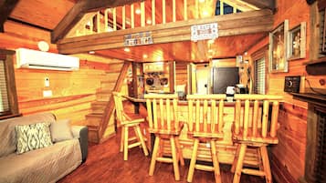 Familiehytte - bakkeudsigt | Privat køkken