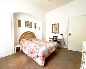 2 Schlafzimmer, Bügeleisen/Bügelbrett, WLAN