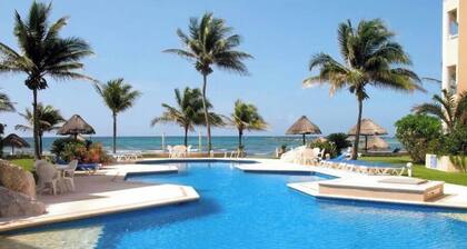 Oceanfront Luxury 3 BDR w/ VIEW in Puerto Aventuras