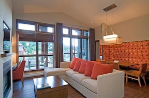 TV, fireplace, DVD player