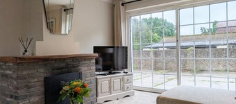 Stable Cottage - Pulborough - a cottage that sleeps 2 guests in 1 bedroom