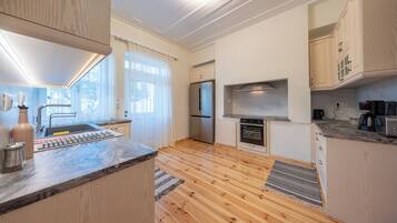 Alloggio Superior su due livelli, patio