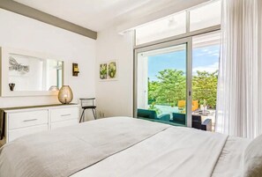 1 bedroom, WiFi, bed sheets - Chic 1-bedroom condo I  10 min walk to beach I Pool View I Restaurants in Plaza (Nuevo Vallarta)