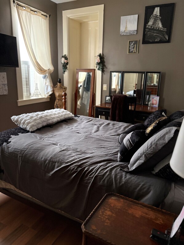 熨斗/熨衣板、WiFi、床单