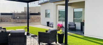 Relax & Recharge: Spacious 4BR Oasis in Horizon City! El Paso, TX subcity