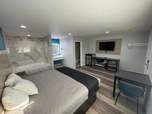 Deluxe Room 1 Bedroom with Jacuzzi