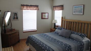 1 bedroom, free WiFi, bed sheets