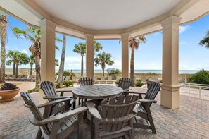 Outdoor dining - Indigo 303W | Beachfront Condo | Resort Amenities | My Beach Getaways (Pensacola)
