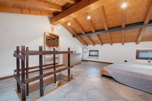 3 chambres, fer et planche à repasser, Wi-Fi gratuit, draps fournis