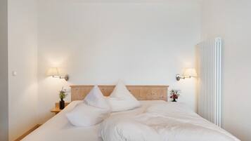 2 slaapkamers, een strijkplank/strijkijzer, gratis wifi, beddengoed