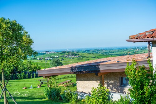 Villa 'Elios' with Mountain View, Wi-Fi and Air Conditioning