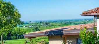 Villa 'Elios' with Mountain View, Wi-Fi and Air Conditioning