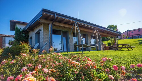 Villa 'Elios' with Mountain View, Wi-Fi and Air Conditioning