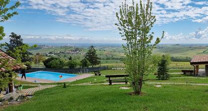 Villa 'Casa Vacanze Elios B' with Mountain View, Wi-Fi and Air Conditioning