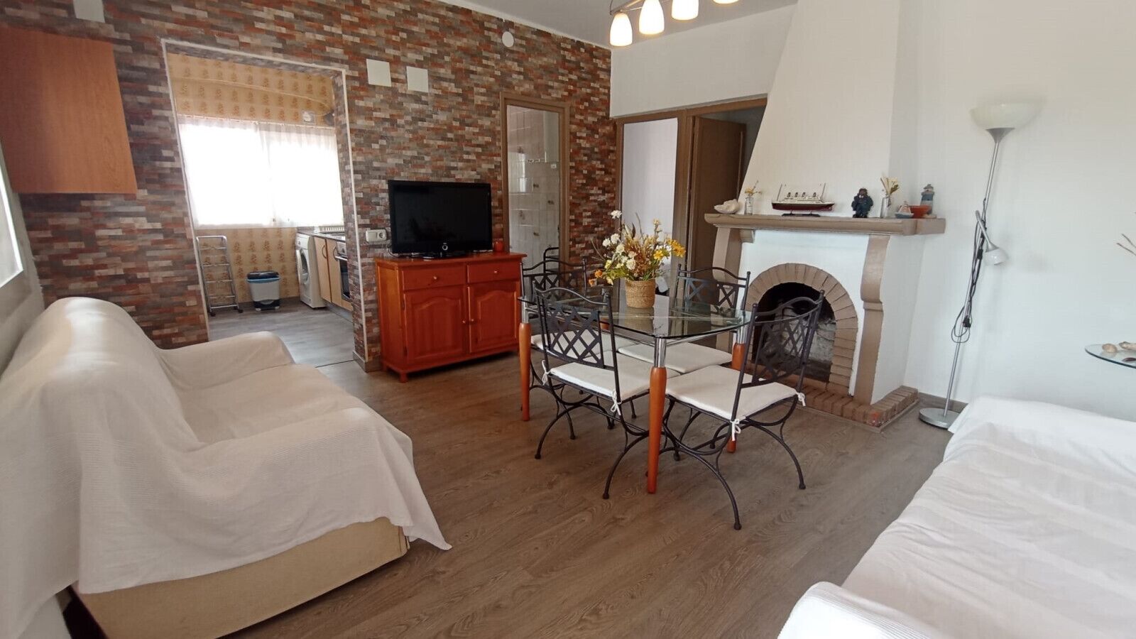 3 slaapkamers, een strijkplank/strijkijzer