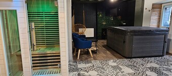 Holiday Home 'So'spa' with Private Terrace and Private Garden