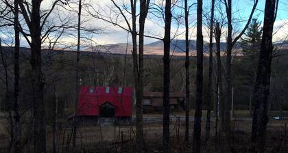 Charming Barn Carriage House in Green Mountains of Vermont Near Middlebury