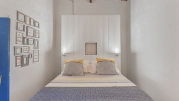 3 slaapkamers, een strijkplank/strijkijzer, gratis wifi, beddengoed