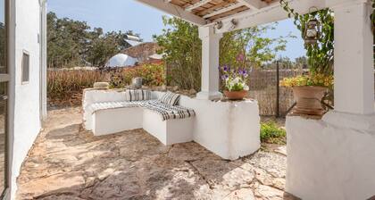 Country House 'Vicent' with Private Terrace and Garden