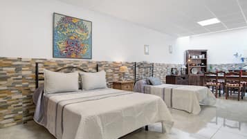 1 Schlafzimmer, Bügeleisen/Bügelbrett, kostenloses WLAN, Bettwäsche