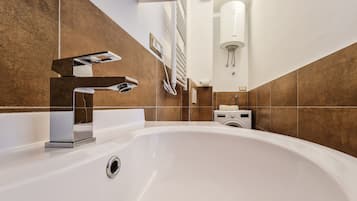 淋浴设施、毛巾