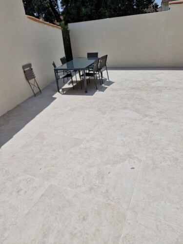 Deux chambre et sdb privée avec accès indépendant.