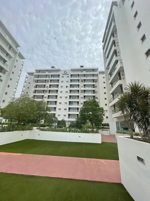 Exterior - Meraki Homes at The Gallery  (Accra)