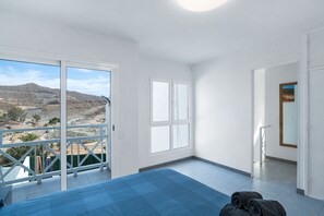 Bügeleisen/Bügelbrett, kostenloses WLAN, Bettwäsche