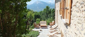 Chalet 'Pierre-vue Sur Le Pelvoux' with Mountain View, Private Garden and Balcony