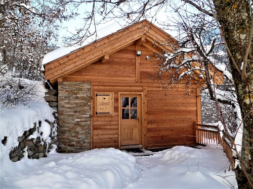 Chalet 'Mélèze  Plein Sud À 1174 M' with Mountain View, Private Terrace and Private Garden