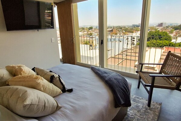 2 makuuhuonetta, silitysrauta/-lauta, Wi-Fi, vuodevaatteet