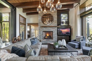 Smart TV, fireplace, offices