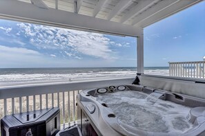 Outdoor spa tub - Oceanfront Paradise with Amazing Views, Hot Tub! (Surf City)