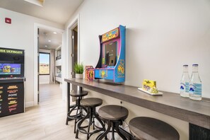 Interior - The Honu House (Hurricane)