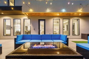 Interior - The Honu House (Hurricane)