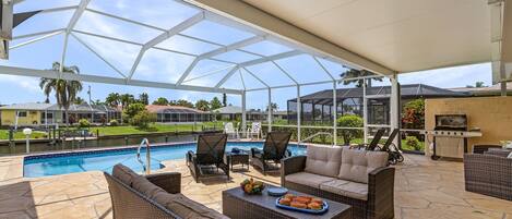 Een verwarmd zwembad