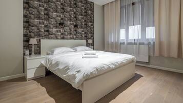 2 chambres, fer et planche à repasser, Wi-Fi, draps fournis