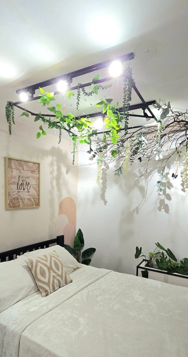 1 soverom, strykejern/-brett, wi-fi og sengetøy